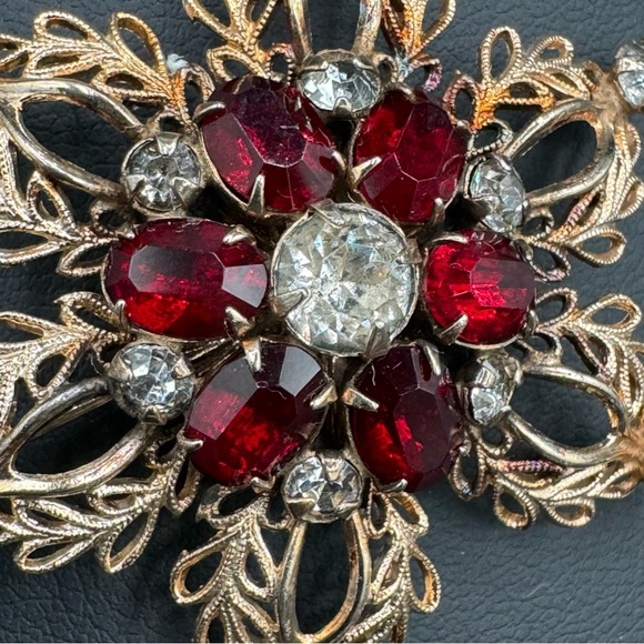Vintage 1940 Signed Scitarelli Ruby Rhinestone Filigree Snowflake Pendant Brooch - Picture 10 of 13